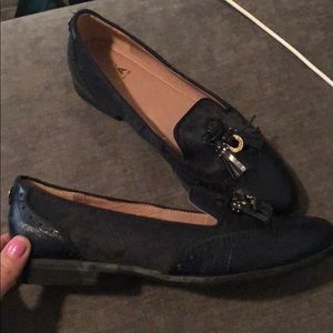 Moda in Peele Navy loafers